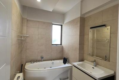 3 Bed Apartment with En Suite at Hatheru Road - 2