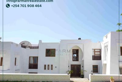 4 Bed House with En Suite in Vipingo