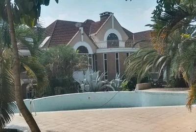 7 Bed Villa with En Suite in Muthaiga