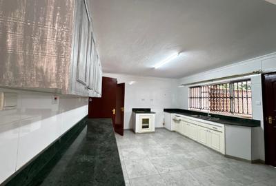 4 Bed House with En Suite in Gigiri - 3