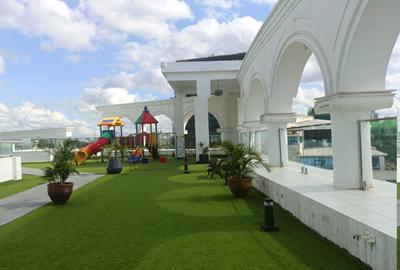 3 Bed Apartment with En Suite at Parklands - 4