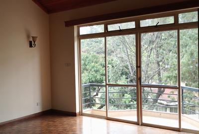 10 Bed Apartment with En Suite at Sports Road - 4