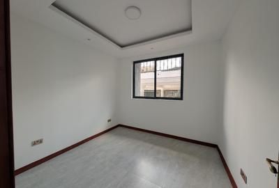 5 Bed Townhouse with En Suite in Lavington