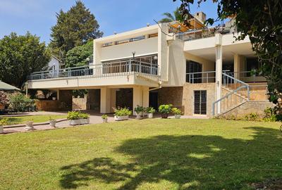 2,000 ft² Office with Service Charge Included at Kabarsiran - 2