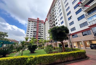 3 Bed Apartment with En Suite at Dennis Pritt Road