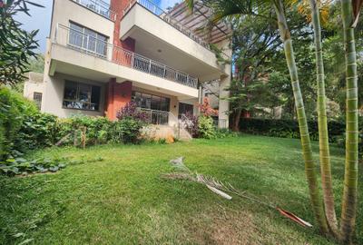 5 Bed Villa with En Suite in Lavington