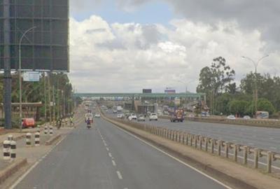 Commercial Property with Service Charge Included at Thika Road Close To Safari Park Hotel