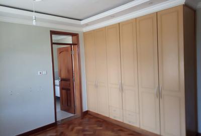 5 Bed House with En Suite at Kondek Road - 2