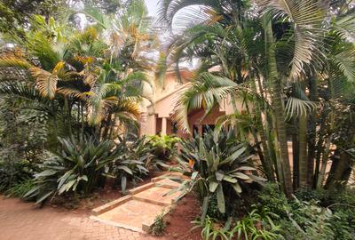 4 Bed Townhouse with En Suite in Runda - 2