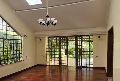 5 Bed Villa with En Suite at New Kitisuru - 2