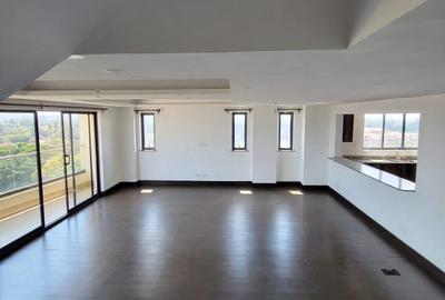 4 Bed Apartment with En Suite in Lavington