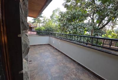 4 Bed Townhouse with En Suite in Runda - 3