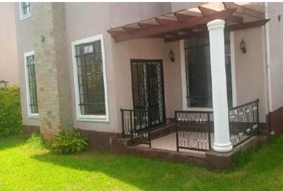 4 Bed Townhouse with En Suite in Kitisuru - 2