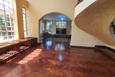 4 Bed Townhouse with En Suite in Karen - 2