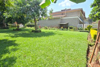 5 Bed Townhouse with En Suite at Convent Drive - 3