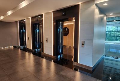 4,200 ft² Office with Service Charge Included in Lavington - 2