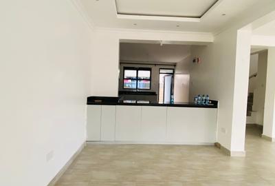 4 Bed Villa with En Suite at Eastern Bypass - 4