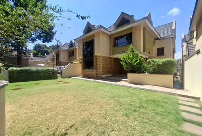 5 Bed Townhouse with En Suite in Lavington