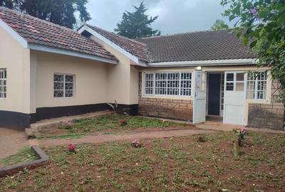 4 Bed House with En Suite at Bomas