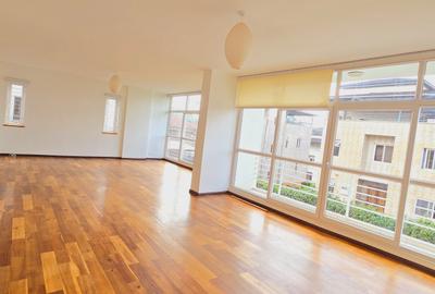 5 Bed Townhouse with En Suite at Convent Drive