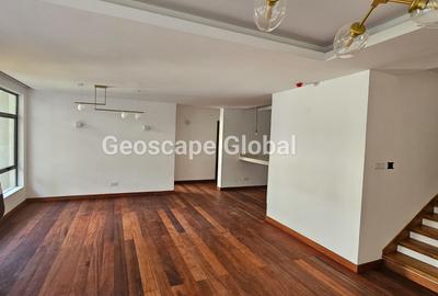 4 Bed Apartment with En Suite in Rosslyn - 2