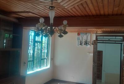 5 Bed Villa with En Suite in Runda - 3