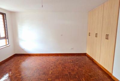 5 Bed Townhouse with En Suite at Kaputei Garden - 2