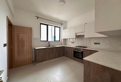 3 Bed Apartment with En Suite at Brookside Drive - 3