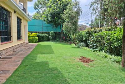4 Bed Townhouse with En Suite at Off Convent Dr