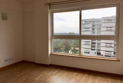 4 Bed Apartment with En Suite in General Mathenge