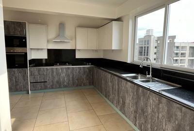4 Bed Apartment with En Suite at General Mathenge