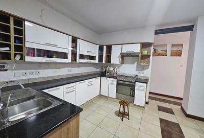 Furnished 3 Bed Apartment with En Suite in Westlands Area - 2