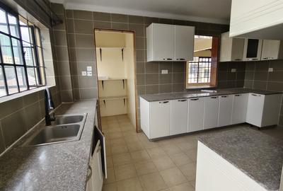 2 Bed Apartment with En Suite in Kileleshwa