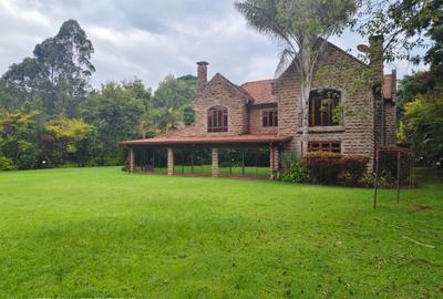 5 Bed House with En Suite at Wind Ridge