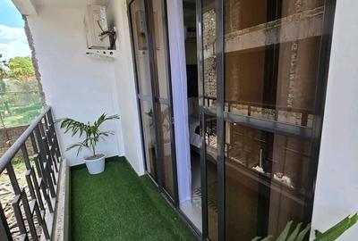 3 Bed Apartment with En Suite at Beach Road - 3