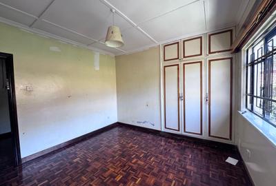 4 Bed House with En Suite in Nyari - 4