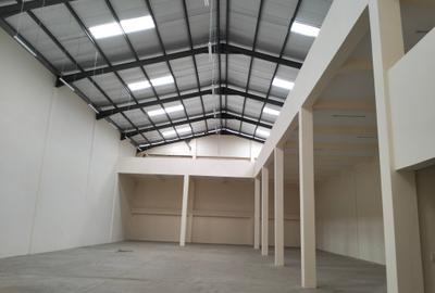 7,100 ft² Warehouse with Fibre Internet in Ruiru