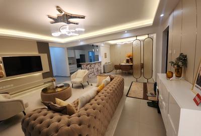 3 Bed Apartment with En Suite in Lavington