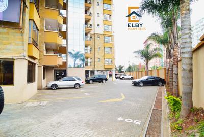 3 Bed Apartment with En Suite in Kilimani