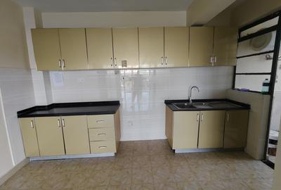 3 Bed Apartment with Gym in Kilimani - 3