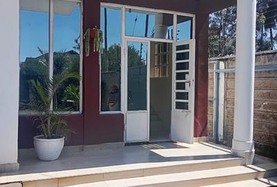 3 Bed Apartment with En Suite in Syokimau - 2