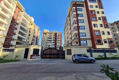 3 Bed Apartment with En Suite in Nyali Area