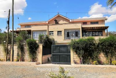 5 Bed Townhouse with En Suite in Ngong