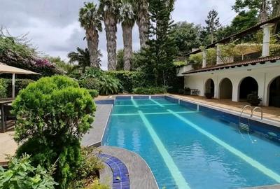 4 Bed Townhouse with En Suite in Riverside