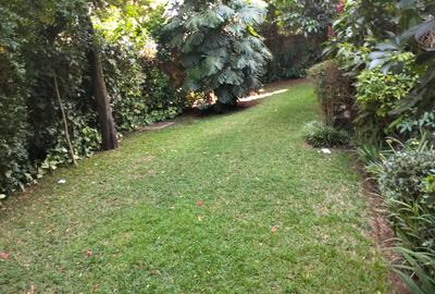 4 Bed Townhouse with En Suite in Lavington - 2