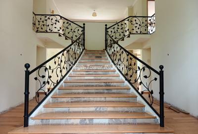 4 Bed House with En Suite in Karen - 4