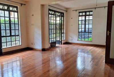 4 Bed Apartment with En Suite in Lavington