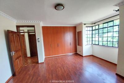 4 Bed Townhouse with Swimming Pool at Fourways Estate