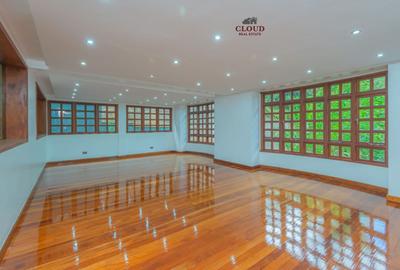 7 Bed House with En Suite in Muthaiga - 2