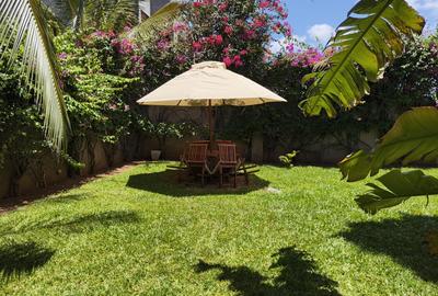 3 Bed Villa with En Suite at Casuarina - 3